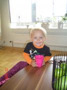 Jonathan på besök hos Wilma